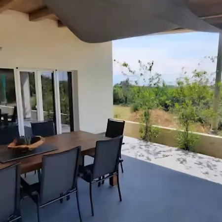 Villa Dalani House *