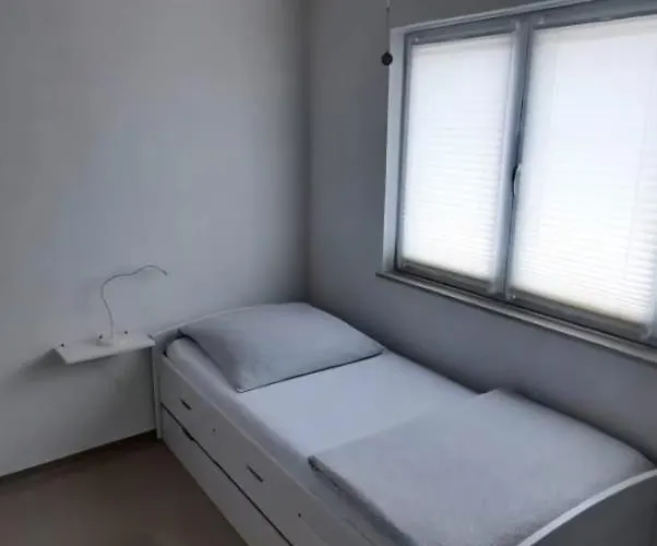 Dalani House Βίλα Ρόβινι